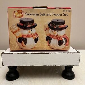 Wholesale‎ Supply Co Christmas Snowman Salt & Pepper Shakers